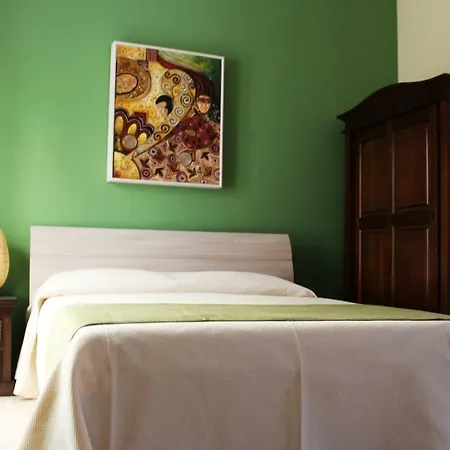 ベッド・アンド・ブレックファスト Isolabella 3*